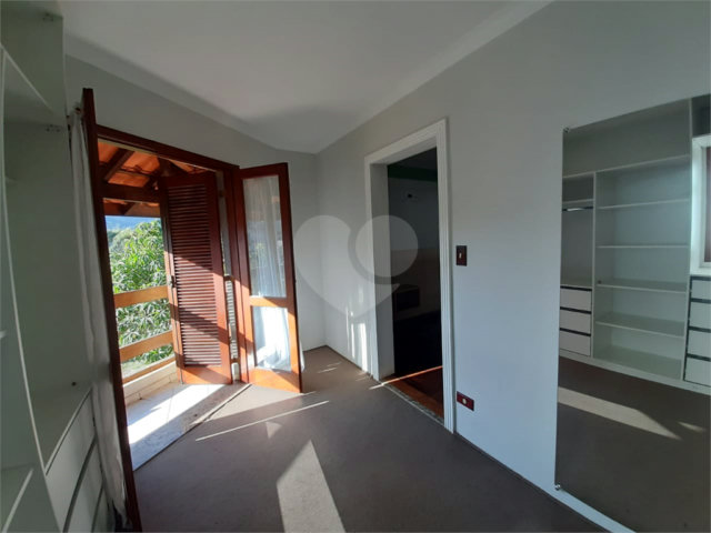 Casa à venda com 5 quartos, sendo 1 suíte,  no condomínio Alpes de Mairiporã, Mairiporã - SP