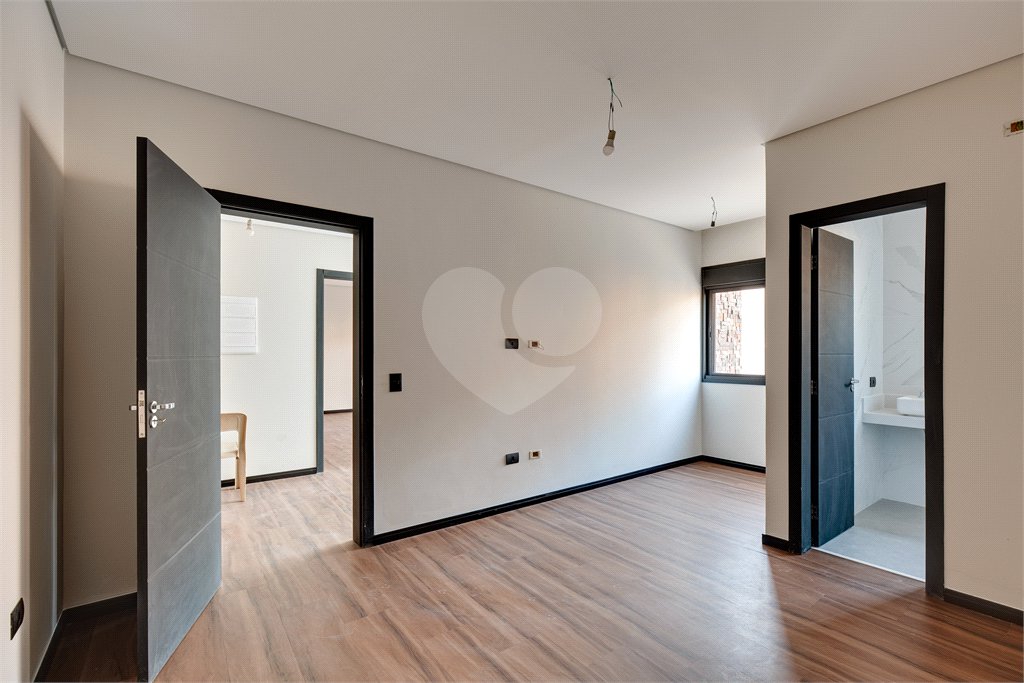 Casa à venda com 4 suítes no condomínio Reserva Robélia, São Paulo - SP