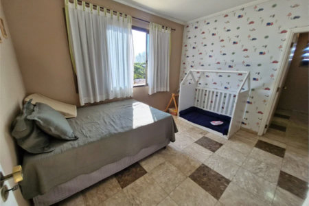 Casa à venda com 4 suítes no condomínio Villa Viana II, Cotia - SP