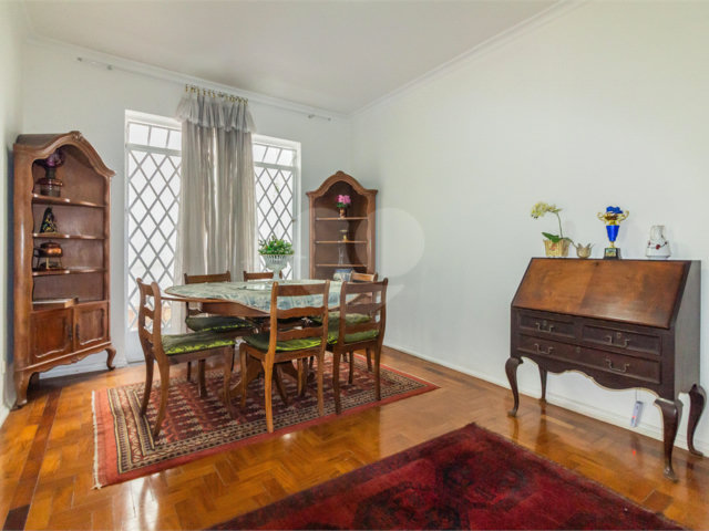 Casa à venda com 3 quartos, sendo 1 suíte,  em Jardim Paulistano, São Paulo, SP