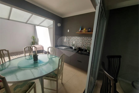 Casa à venda com 3 quartos, sendo 1 suíte, no condomínio Tirreno, Sorocaba - SP