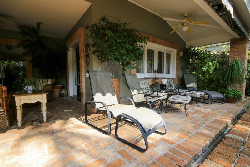Casa à venda com 3 quartos, sendo 2 suítes,  em Vila Tramontano, São Paulo, SP