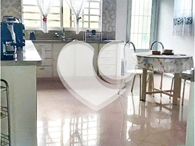 Casa à venda com 3 suítes no condomínio Loteamento Haras El Passo, Mairiporã - SP
