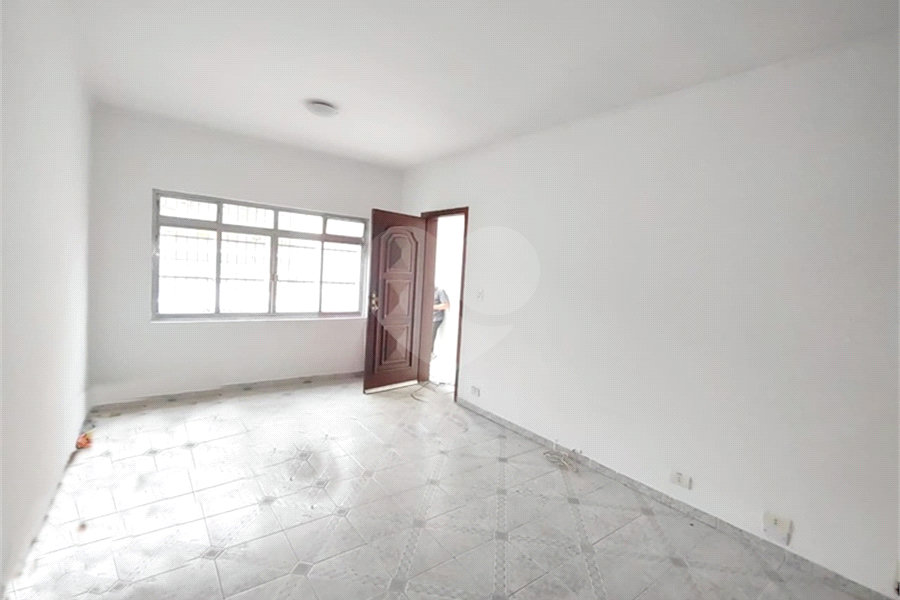 Sobrado à venda com 3 quartos, sendo 1 suíte, em Vila Pedra Branca, São Paulo, SP