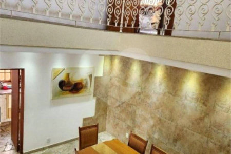 Casa à venda com 3 quartos, sendo 1 suíte, no Centro, Vinhedo, SP