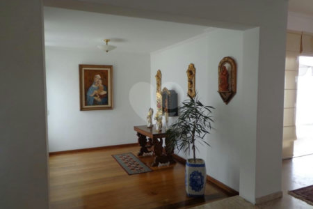 Sobrado à venda com 4 quartos, sendo 2 suítes, em Jardim São Bento, São Paulo, SP