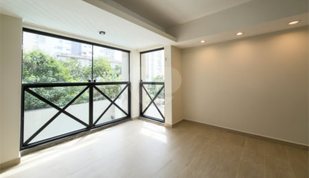 Apartamento à venda com 3 quartos, sendo 1 suíte,  em Planalto Paulista, São Paulo, SP