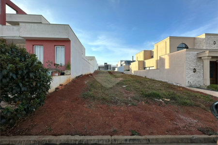 Casa à venda no condomínio Golden Ville, Itapetininga - SP
