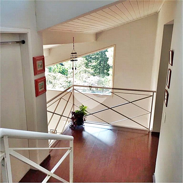 Sobrado à venda com 4 quartos, sendo 3 suítes, em Tremembé, São Paulo, SP