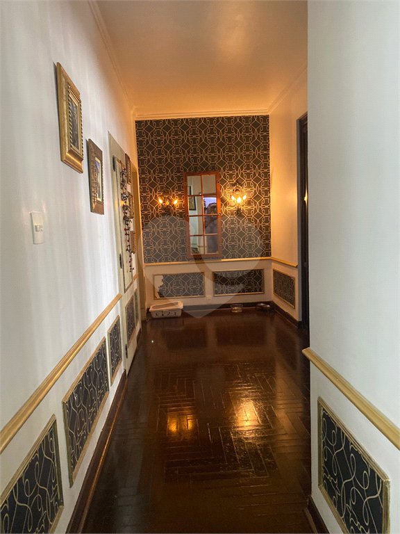 Apartamento à venda com 3 quartos, sendo 1 suíte,  em República, São Paulo, SP