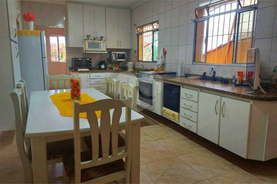 Sobrado à venda com 3 quartos, sendo 1 suíte, em Limão, São Paulo, SP