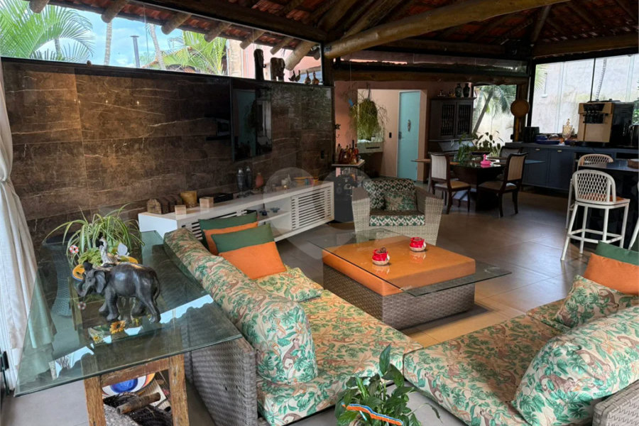 Chácara no Unileste, com espaço para eventos e cozinha industrial, na modalidade porteira fechada,