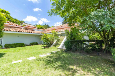 Casa à venda com 7 quartos, sendo 5 suítes,  em Morumbi, São Paulo, SP