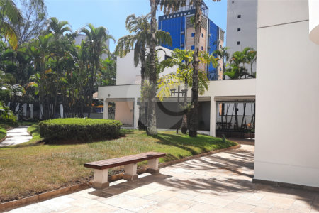 Apartamento à venda com 4 quartos, sendo 2 suítes, em Morumbi, São Paulo, SP