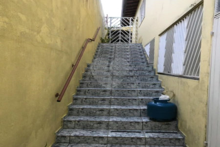 Casa à venda com 3 quartos, sendo 1 suíte,  em Jardim Ester Yolanda, São Paulo, SP