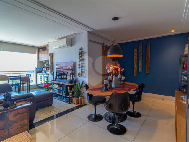 Apartamento à venda com 2 quartos, sendo 1 suíte,  em Alto da Boa Vista, São Paulo, SP