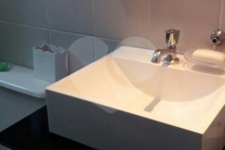 Apartamento à venda com 2 quartos em Vila Erna, São Paulo, SP