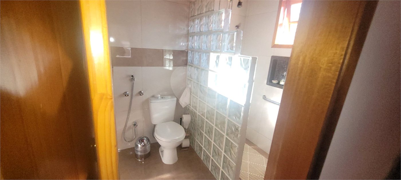 Casa à venda com 3 quartos, sendo 2 suítes,  em Mantiqueira, Mairiporã, SP