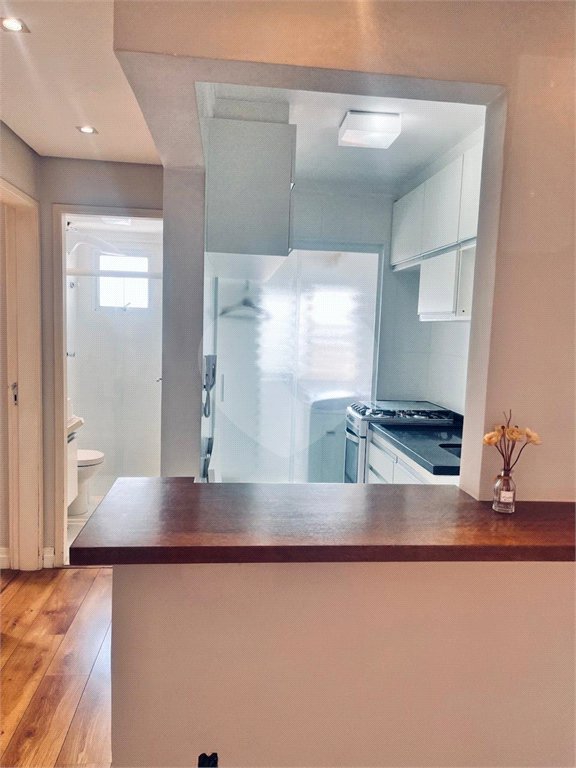 Apartamento à venda com 2 quartos em Parque Maria Domitila, São Paulo, SP