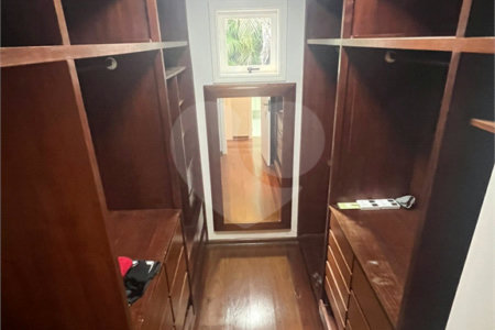 Casa à venda ou para alugar com 4 quartos, sendo 2 suítes, no condomínio Lago Azul, Araçoiaba da Serra - SP