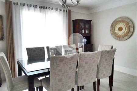 Casa à venda com 4 suítes no condomínio Chácara das Rosas, São Paulo - SP