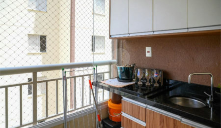 Apartamento à venda com 2 quartos, sendo 1 suíte,  em Vila Caraguatá, São Paulo, SP