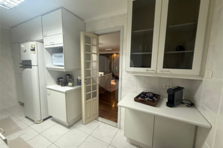 Apartamento à venda com 3 quartos, sendo 1 suíte, em Santa Cecília, São Paulo, SP