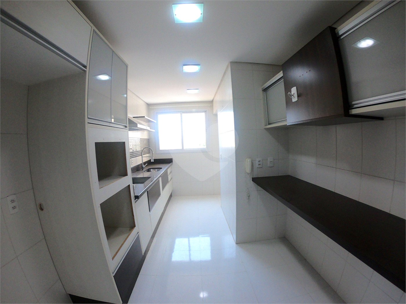 Apartamento à venda com 2 suítes em Vila Todos Os Santos, Indaiatuba, SP