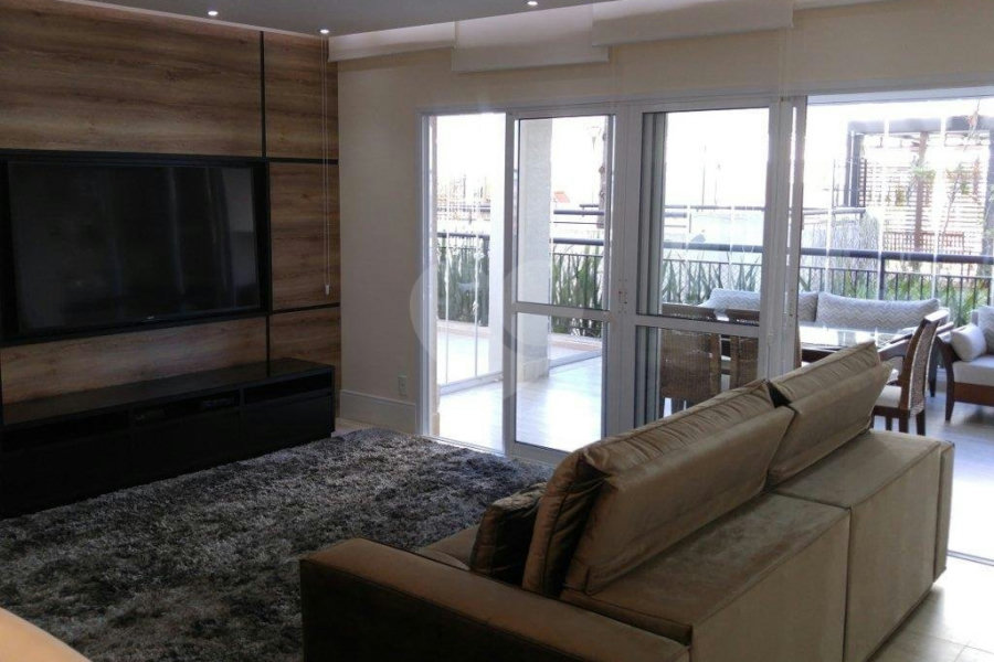 Apartamento à venda com 3 quartos, sendo 1 suíte, em Vila Irmãos Arnoni, São Paulo, SP