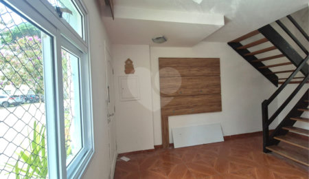 Casa à venda com 3 quartos, sendo 2 suítes, no condomínio Quintas Marajoara, São Paulo - SP
