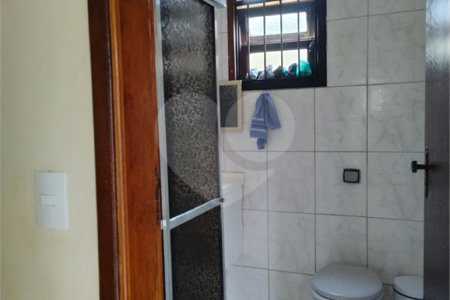 Sobrado à venda com 6 quartos, sendo 2 suítes, em Balneário Stella Maris, Peruíbe, SP