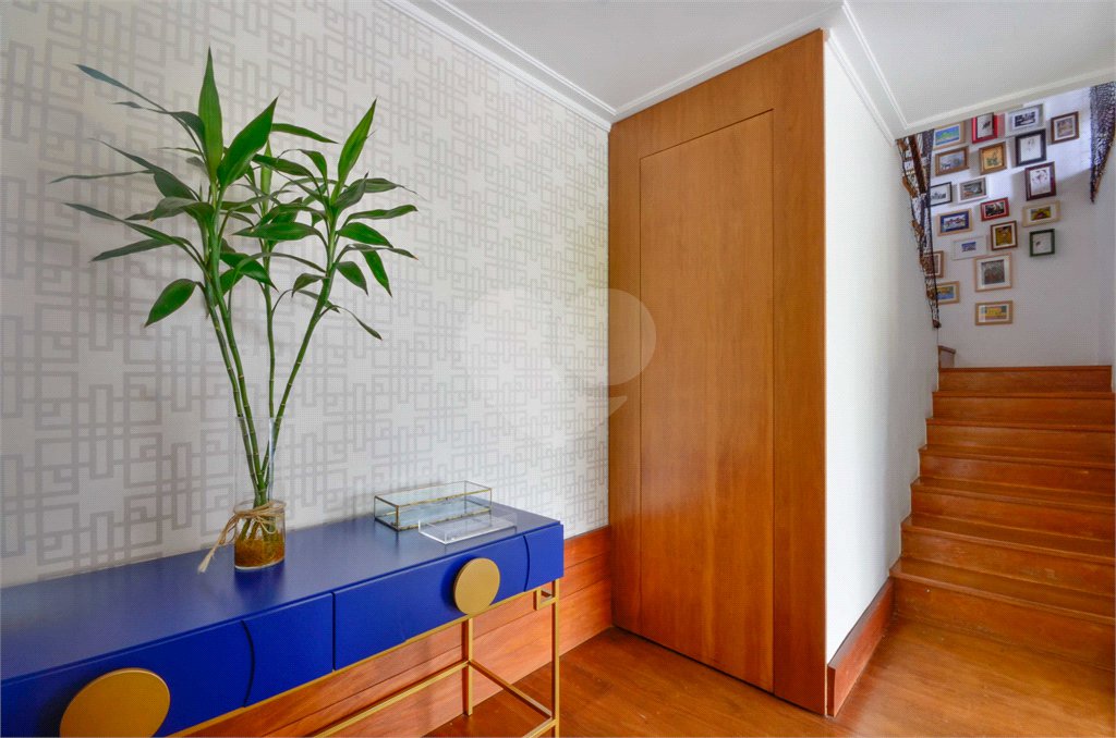 Casa à venda com 5 quartos, sendo 4 suítes, no condomínio Espaço Mobile - Real Parque, São Paulo - SP