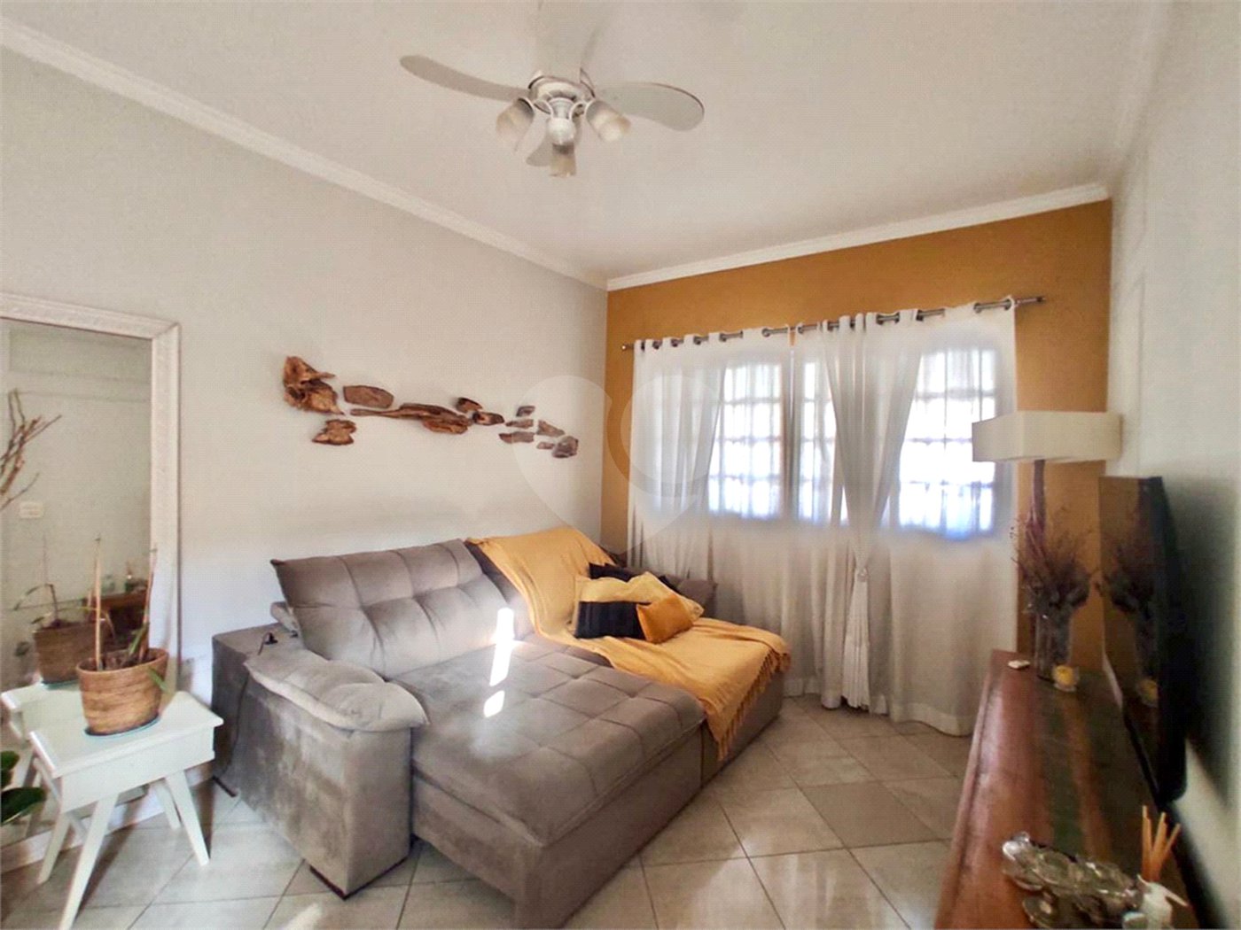 Sobrado à venda com 3 quartos, sendo 1 suíte,  em Jardim Morumbi, Sorocaba, SP