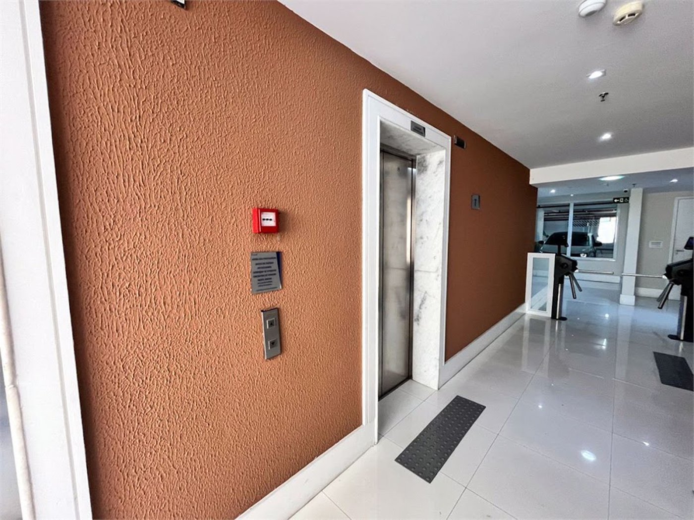 Sala, 42 m² - venda por R$ 300.000,00 ou aluguel por R$ 3.000,02 - Vila Matias - Santos/SP