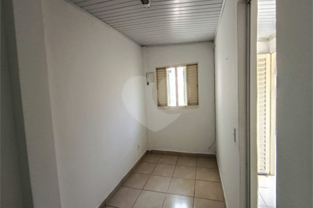 Casa para alugar com 1 quarto no condomínio Cond R Claudio Rodrigues Lopes, São Paulo - SP