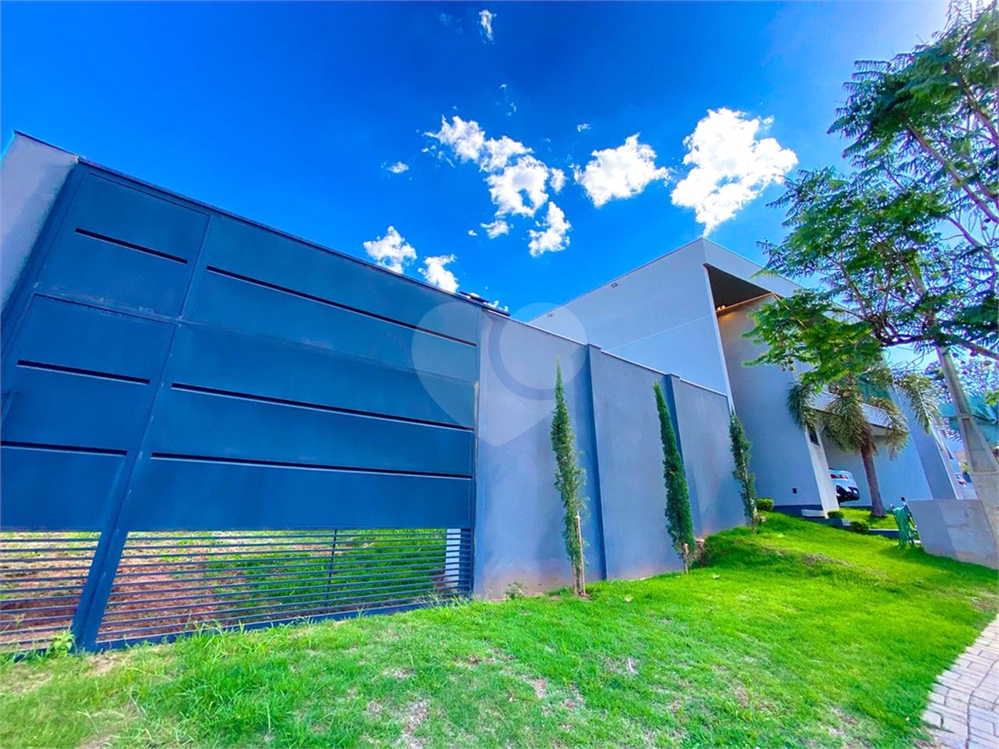 Casa à venda com 2 suítes no condomínio Jardim Residencial Vale do Campo, Araraquara - SP