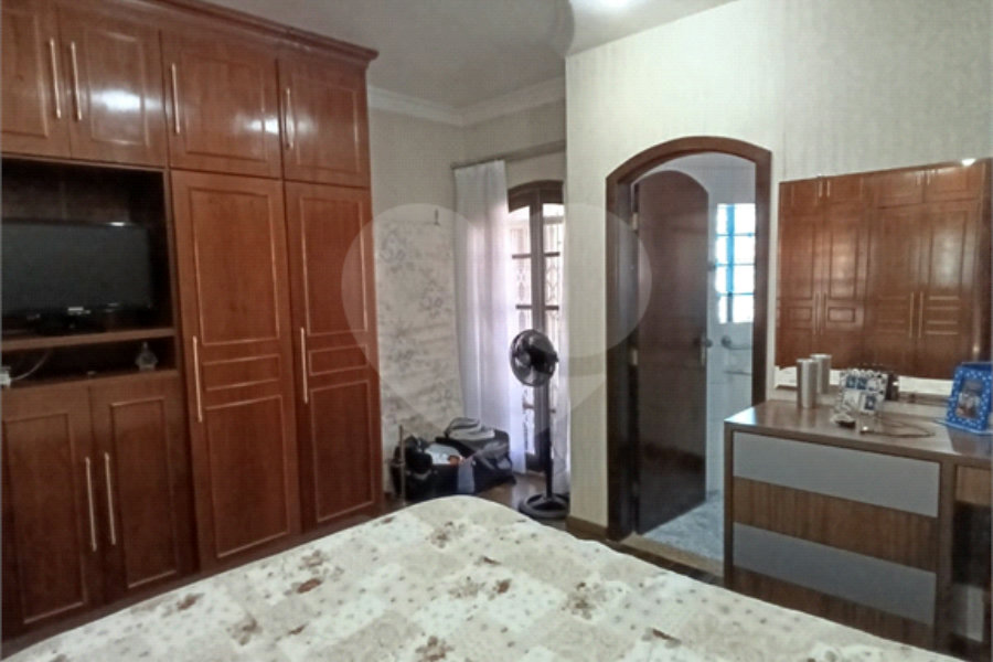 Sobrado à venda com 4 quartos, sendo 1 suíte, em Jaçanã, São Paulo, SP