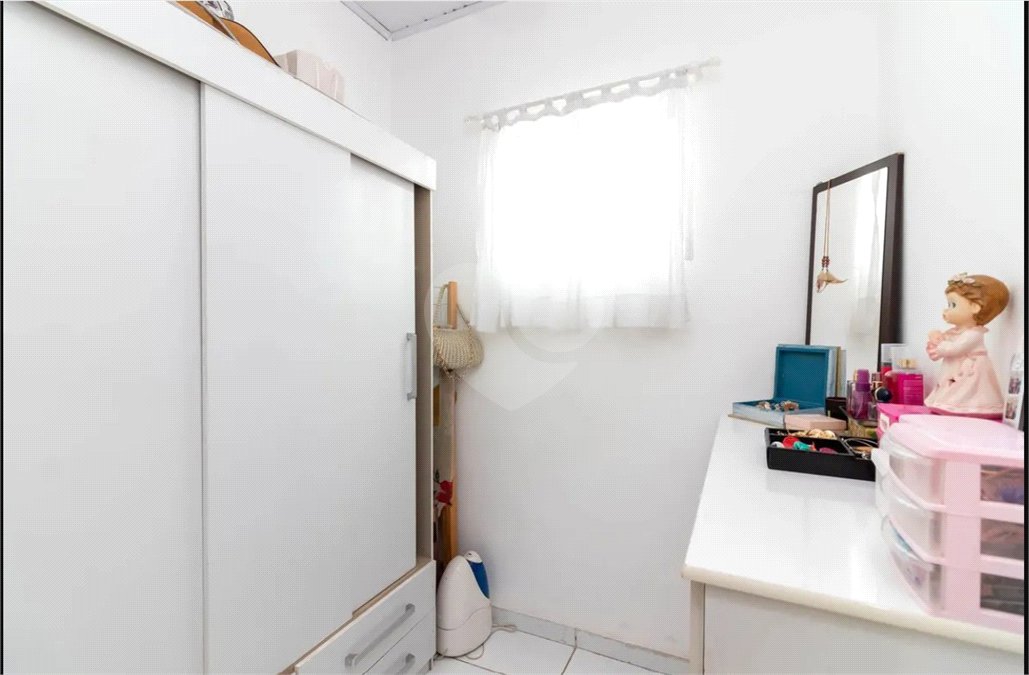 Sobrado à venda com 2 quartos, sendo 1 suíte, em Chora Menino, São Paulo, SP