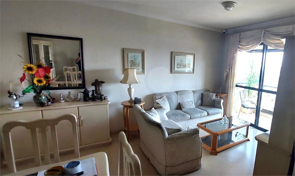 Apartamento à venda com 3 quartos, sendo 1 suíte,  em Jardim Peri Peri, São Paulo, SP