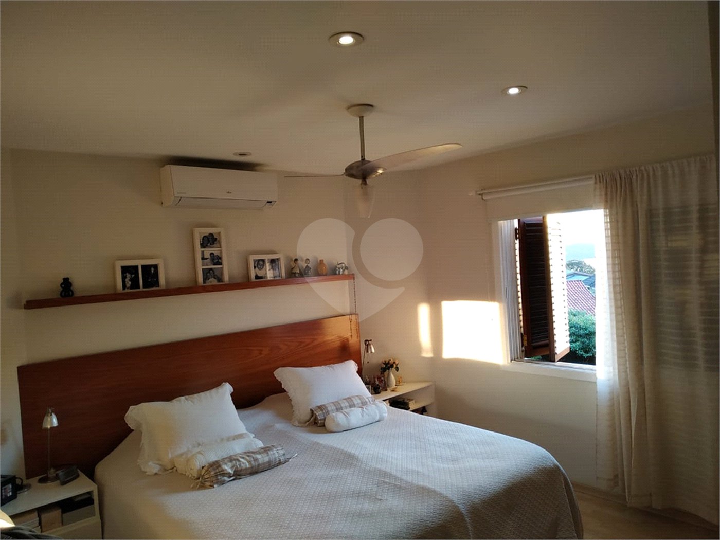 Casa à venda com 3 suítes em Interlagos, São Paulo, SP