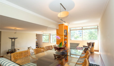 Apartamento à venda com 3 quartos, sendo 2 suítes,  em Alto da Boa Vista, São Paulo, SP