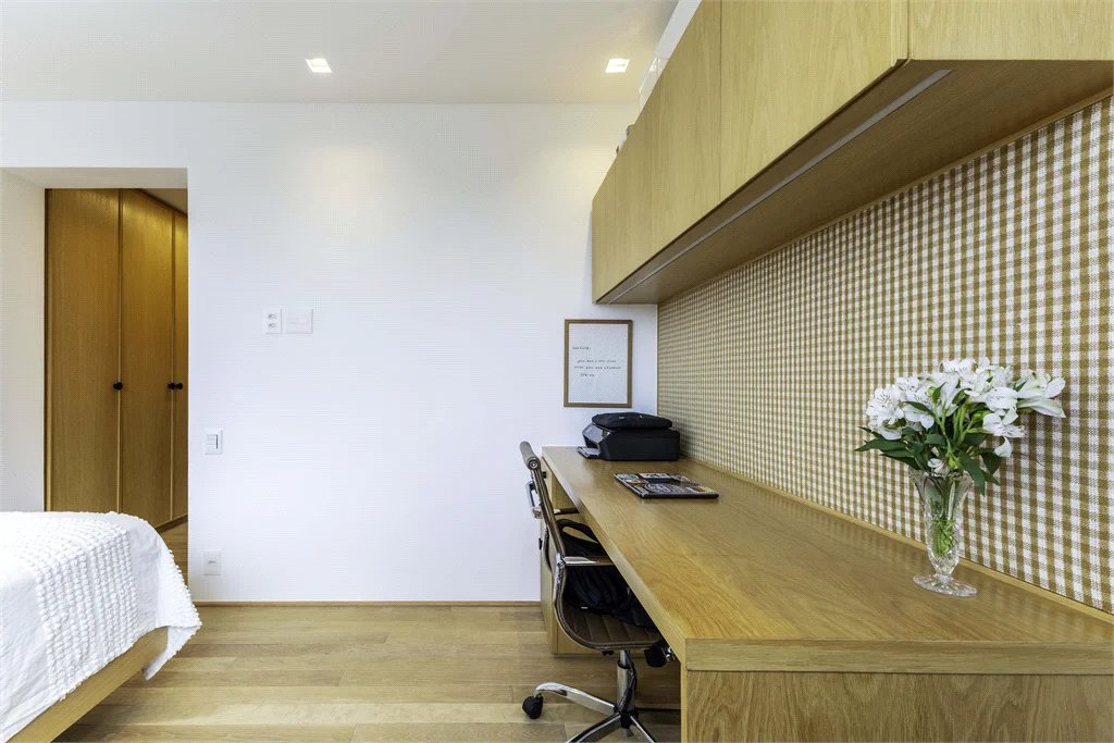 Apartamento à venda com 3 suítes em Jardim das Bandeiras, São Paulo, SP