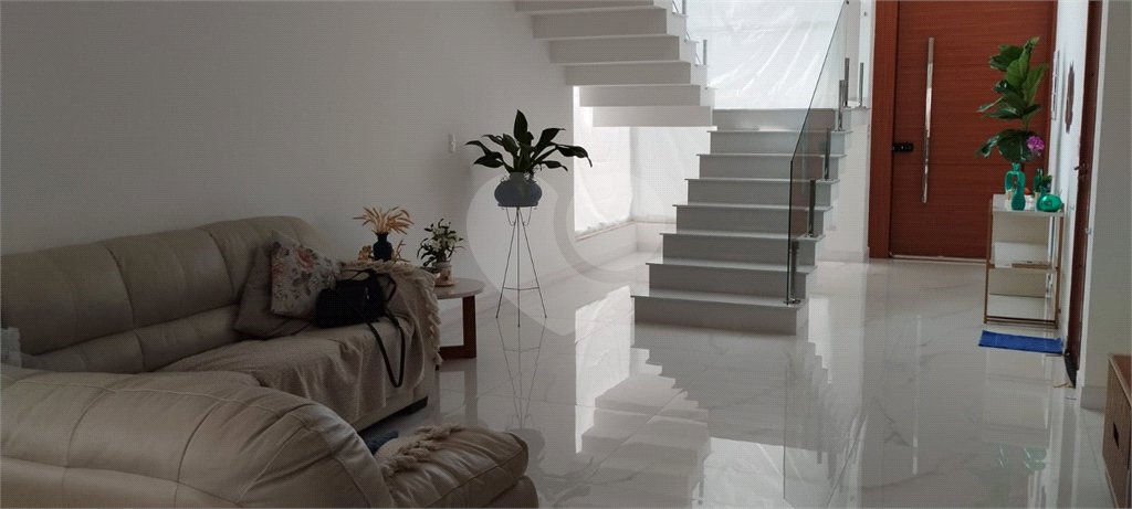 Casa à venda com 3 suítes no condomínio Bella Cittá - Villaggio II, Mogi das Cruzes - SP