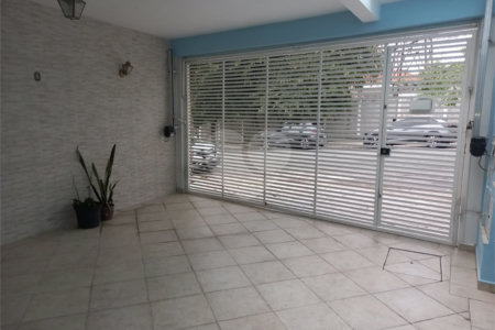 Sobrado à venda com 4 quartos, sendo 2 suítes, em Vila Hamburguesa, São Paulo, SP