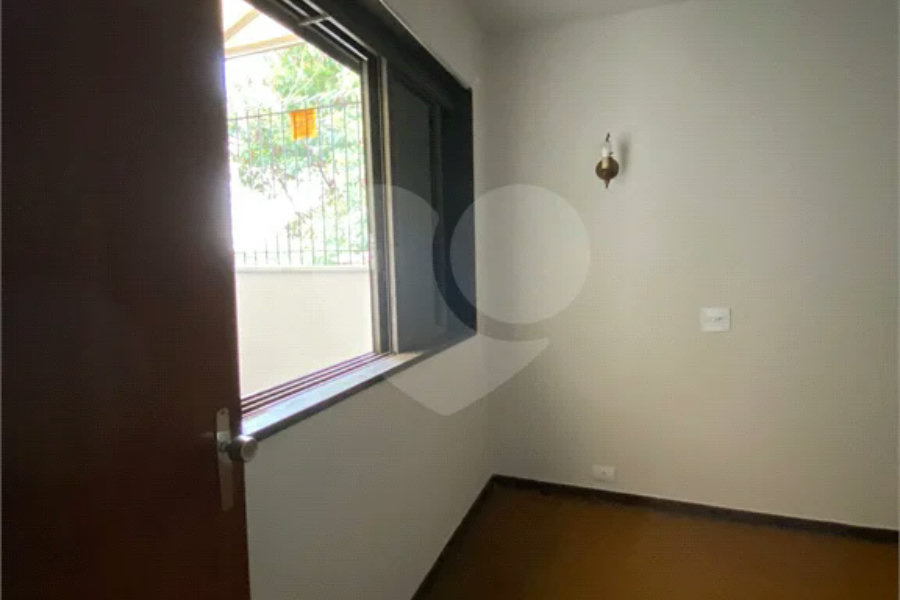 Sobrado comercial para alugar com 3 quartos no Centro de Piracicaba