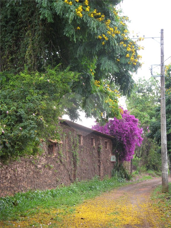 Spa Rural Chácara das Rosas à venda, a apenas 3 km do centro.
