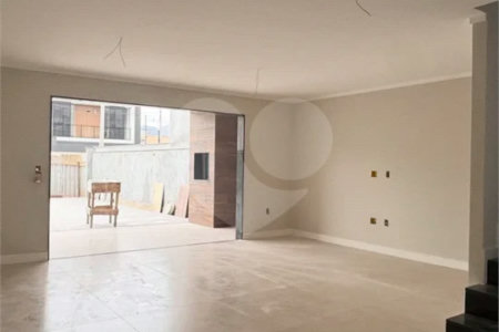 Casa moderna com 4 suítes à venda no Grand Park