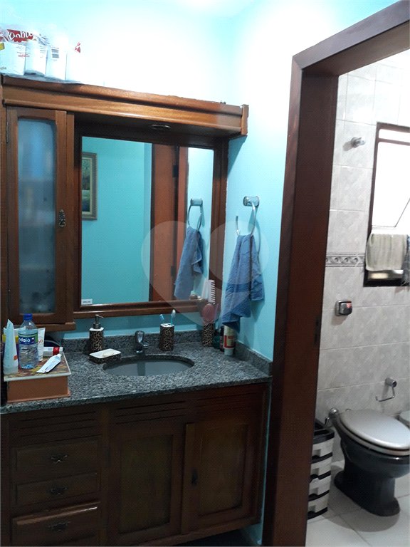 Sobrado à venda com 3 quartos, sendo 1 suíte,  em Jardim Oriental, São Paulo, SP
