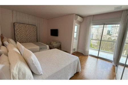 Casa à venda com 4 suítes no condomínio Vilas das Paineiras, São Paulo - SP