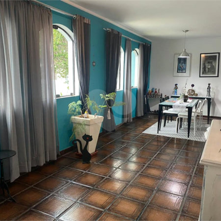 Casa Térrea à venda com 3 quartos, sendo 1 suíte, em Vila Nivi, São Paulo, SP